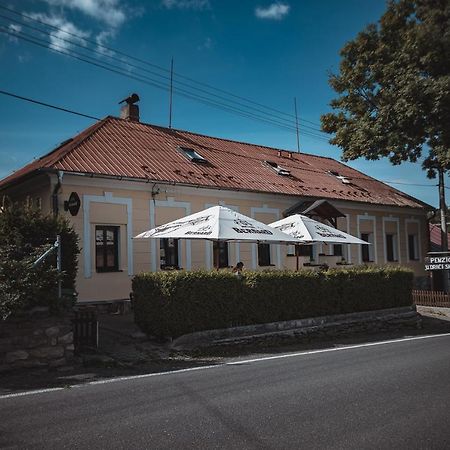 Penzion U Draci Skaly Hotel Svojse Екстериор снимка