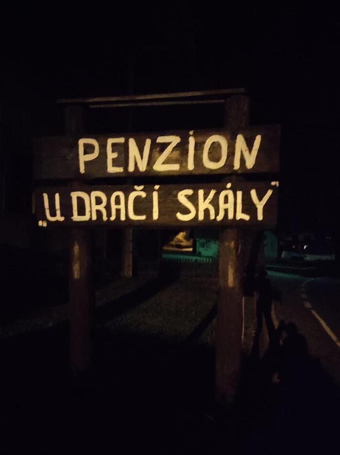 Penzion U Draci Skaly Hotel Svojse Екстериор снимка