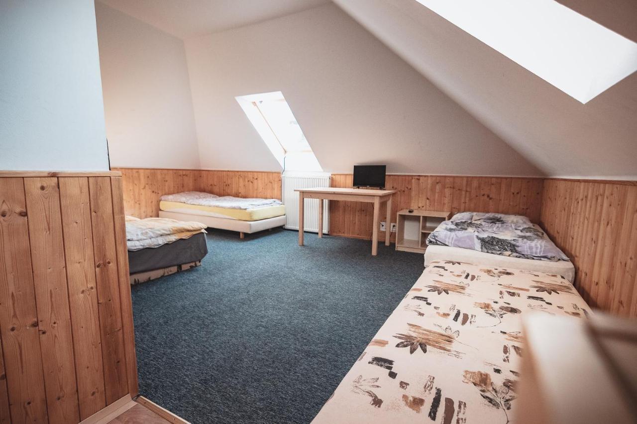 Penzion U Draci Skaly Hotel Svojse Екстериор снимка
