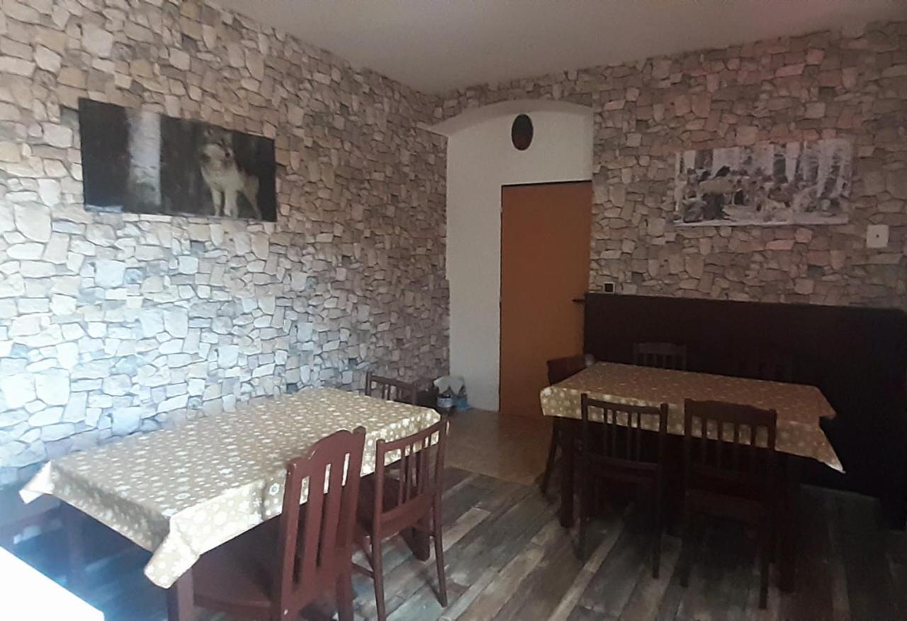 Penzion U Draci Skaly Hotel Svojse Екстериор снимка